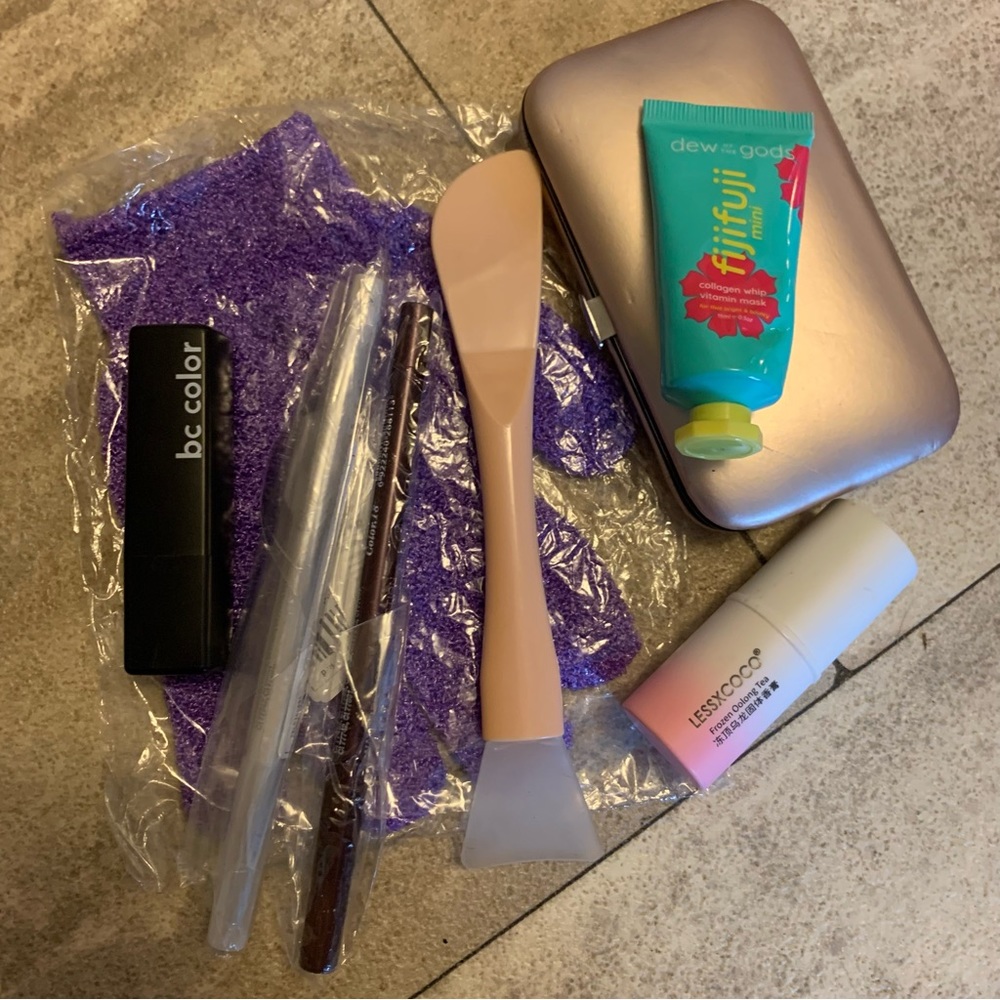 SPA DAY BUNDLE - Picture 2 of 12